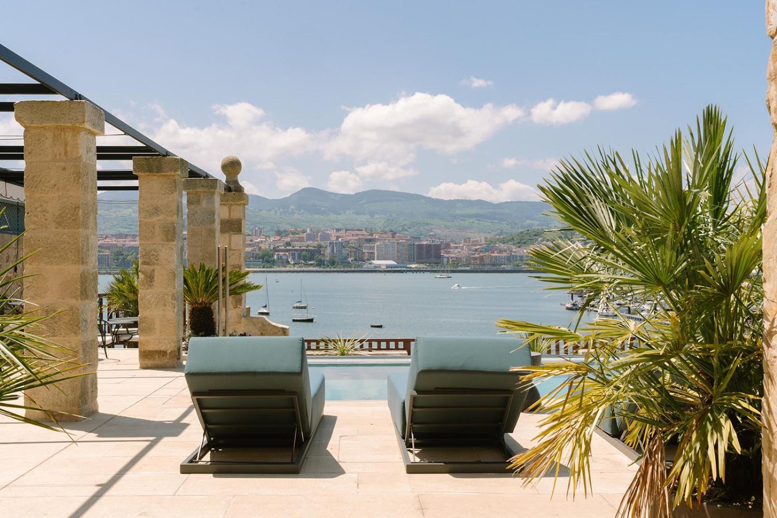 Palacio Arriluce - The Leading Of The World