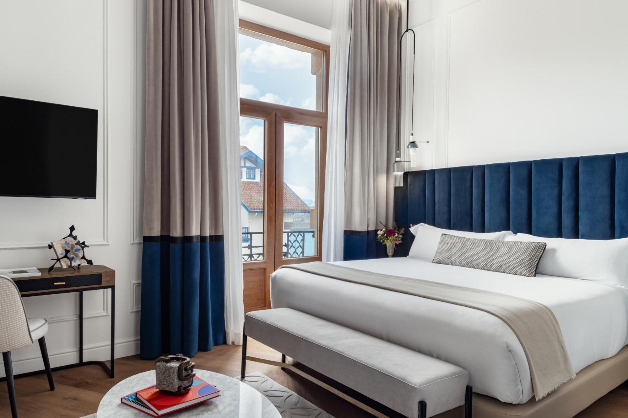 Palacio Arriluce - The Leading Of The World Getxo