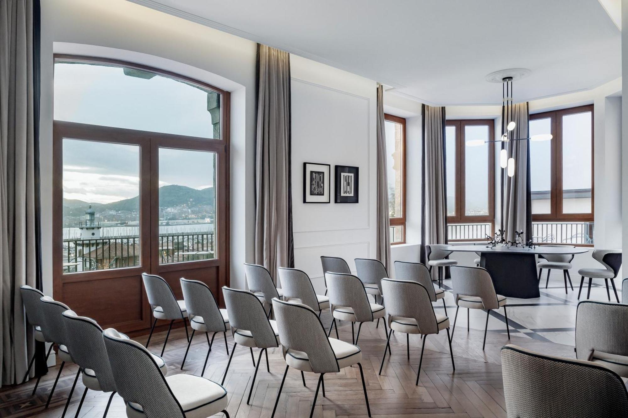 Palacio Arriluce - The Leading Of The World Hotel 5*